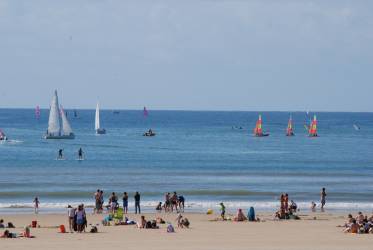 CAMPING LE PUITS ROCHAIS ****, en el borde del mar en Pays de la Loire