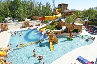 CAMPING PALAIS DE LA MER ****, en el borde del mar en Occitanie