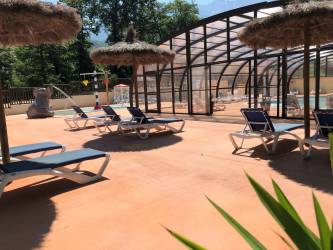 CAMPING DEL BOSC ****, en el borde de un río en Occitanie