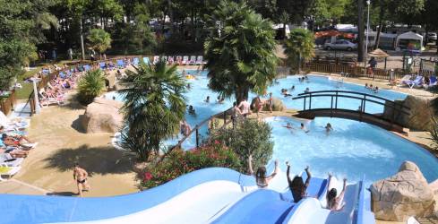 CAMPING IDEAL CAMPING ***, en el borde del mar en Nouvelle-Aquitaine