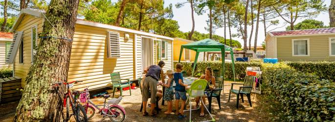 CAMPING ALBRET PLAGE ***, en el borde del mar en Nouvelle-Aquitaine