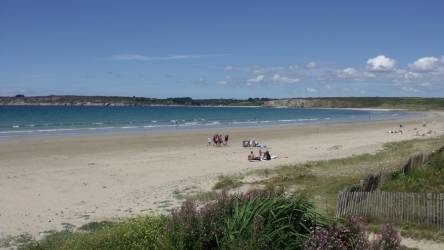 CAMPING LA PLAGE DE GOULIEN ***, en el borde del mar en Bretagne