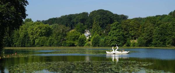 CAMPING DE L'ABBATIALE **, en el borde de un río en Hauts-de-France